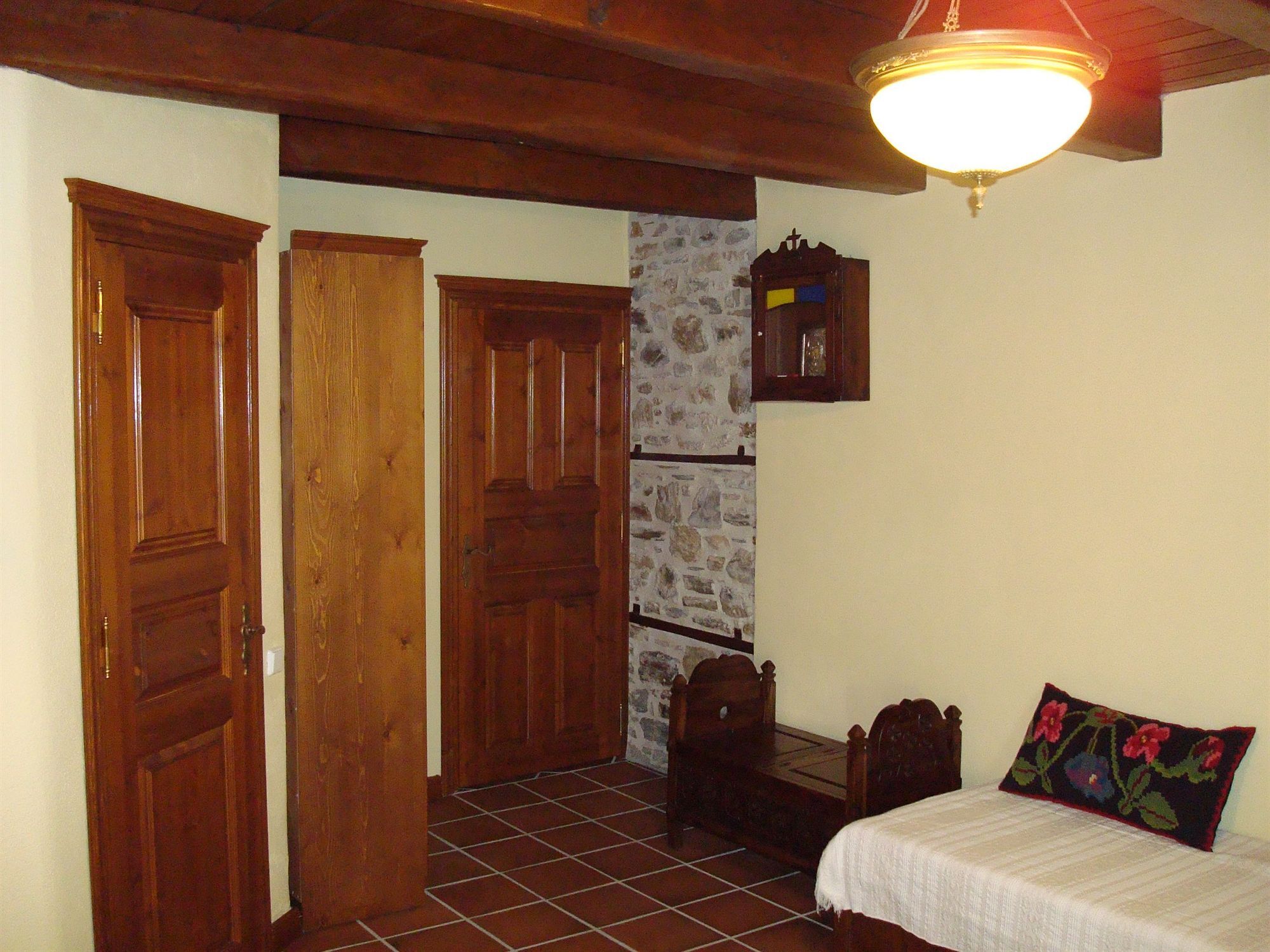 Viraggas Traditional Hotel Врастама Экстерьер фото